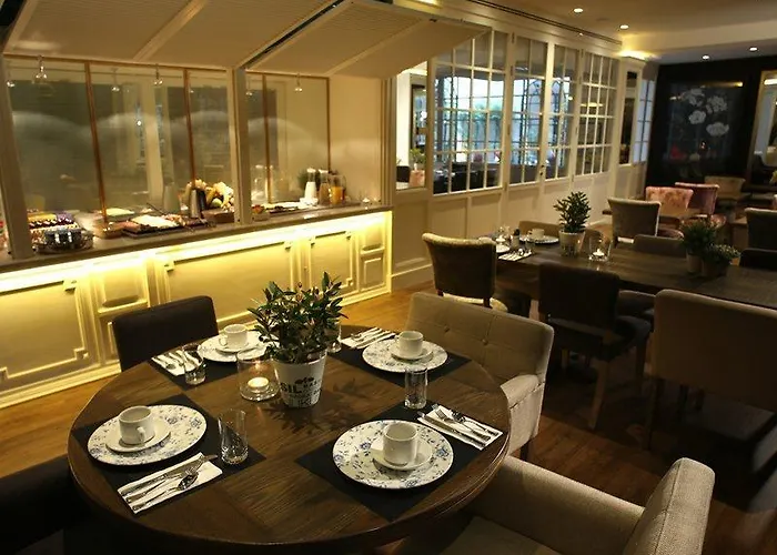 Ofelias 4sup Hotel 4*